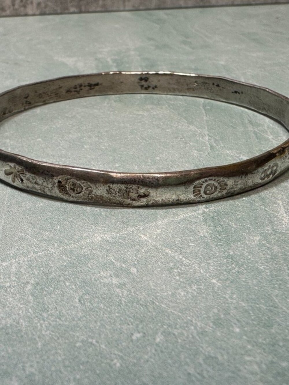 Vintage Taxo Sterling Silver .925 Bangle Bracelet Embellished Stamped - Picture 6 of 8